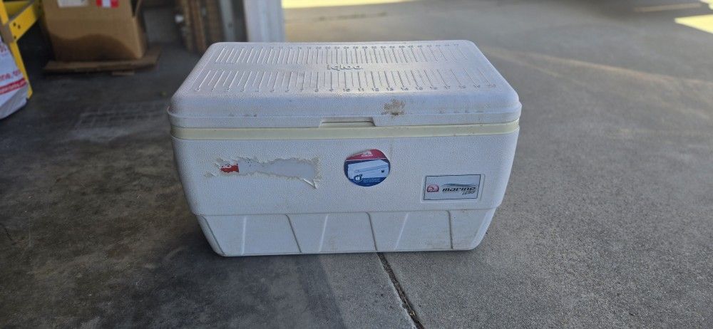 Igloo Marine Cooler