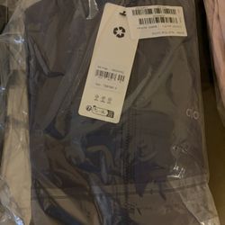 BLACK ALO WOMANS GYM SET SIZE SMALL NO TRADES