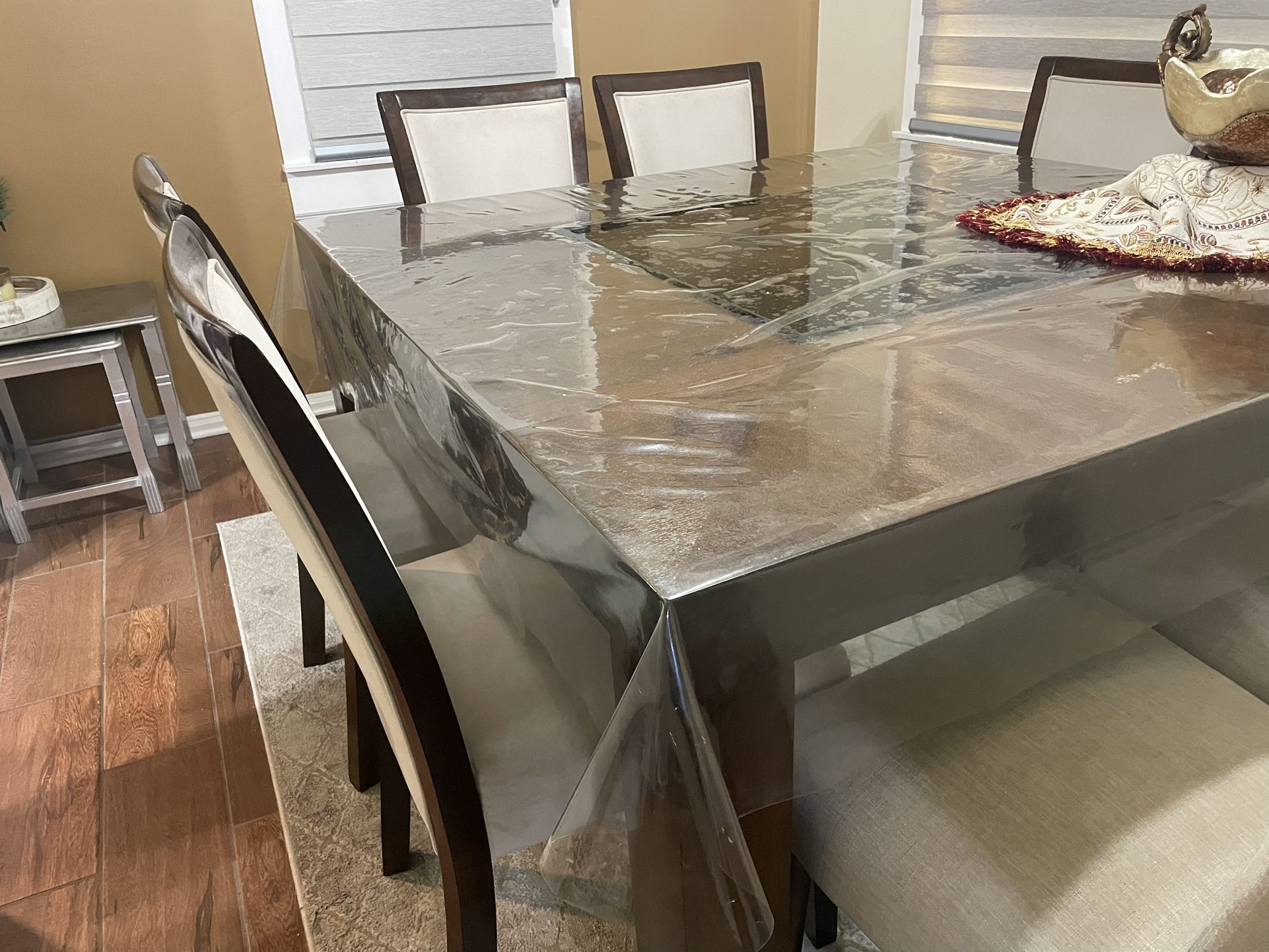 Dinning Table With 6 Wooden Chairs