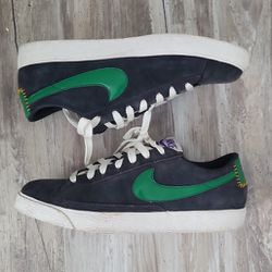 Nike Low Blazers (Size 11.5)