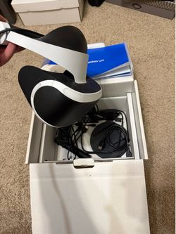 PlayStation VR Headset with Cables and Box