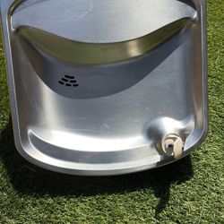 Cold water, drinking fountain