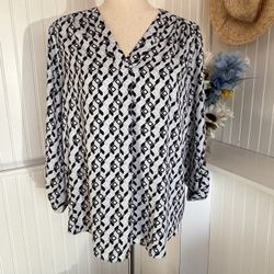 Jones New York Blue & Gray Roll Tab Sleeve Blouse.