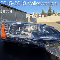Volkswagen Jetta 2015-2018 right head light
