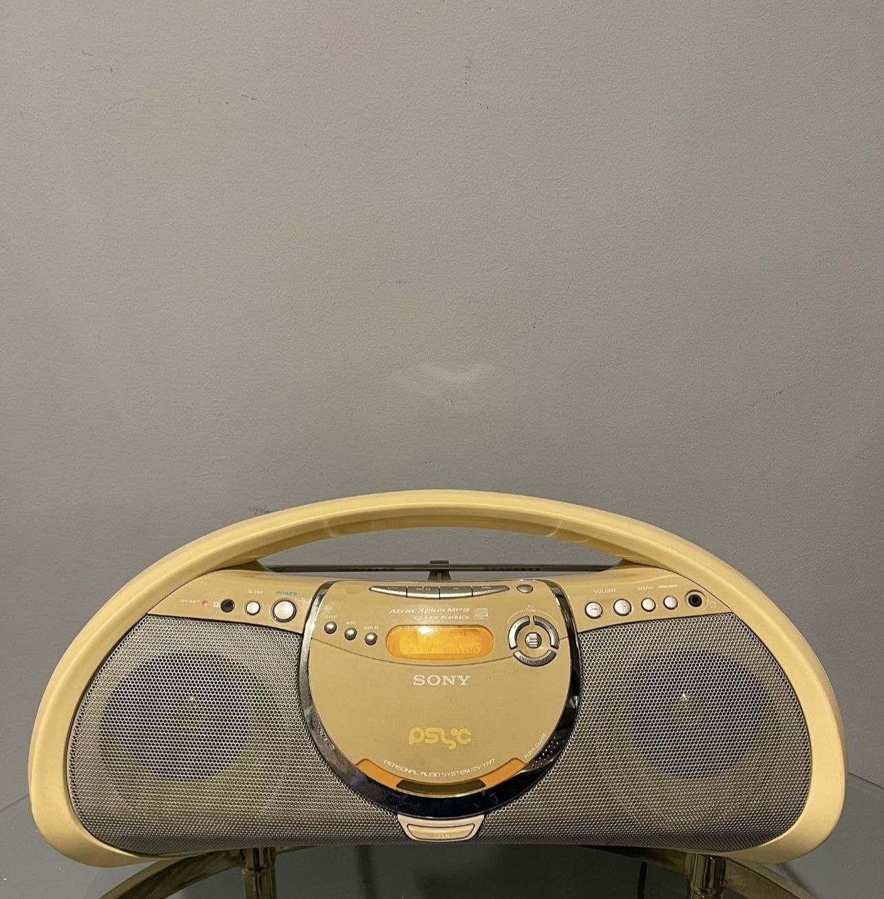 90s Sony Boombox CD/R-RW/AM FM RADIO/MP3 MegaBass ZS-YN7