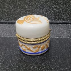 Mennorah White/Gold  Trinket China Box.
