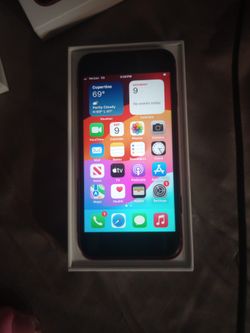 iPhone SE 3rd Gen 64gb Brand New