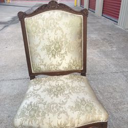 Beautiful Ivory Colored Antique Wooden Chair With Cabriole Legs