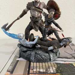 God Of War Stone Mason Statue
