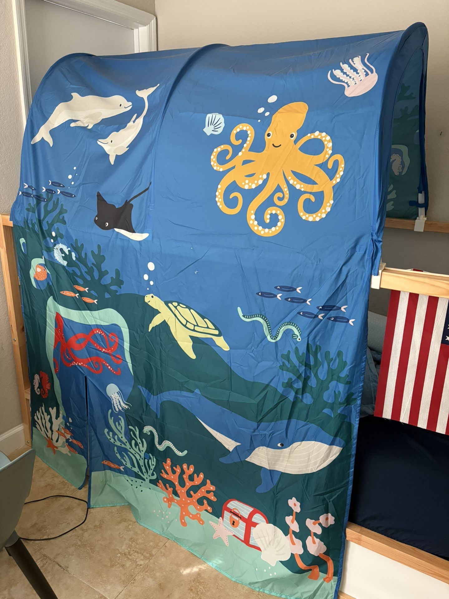 Reversible bed Twin Ikea / Tent