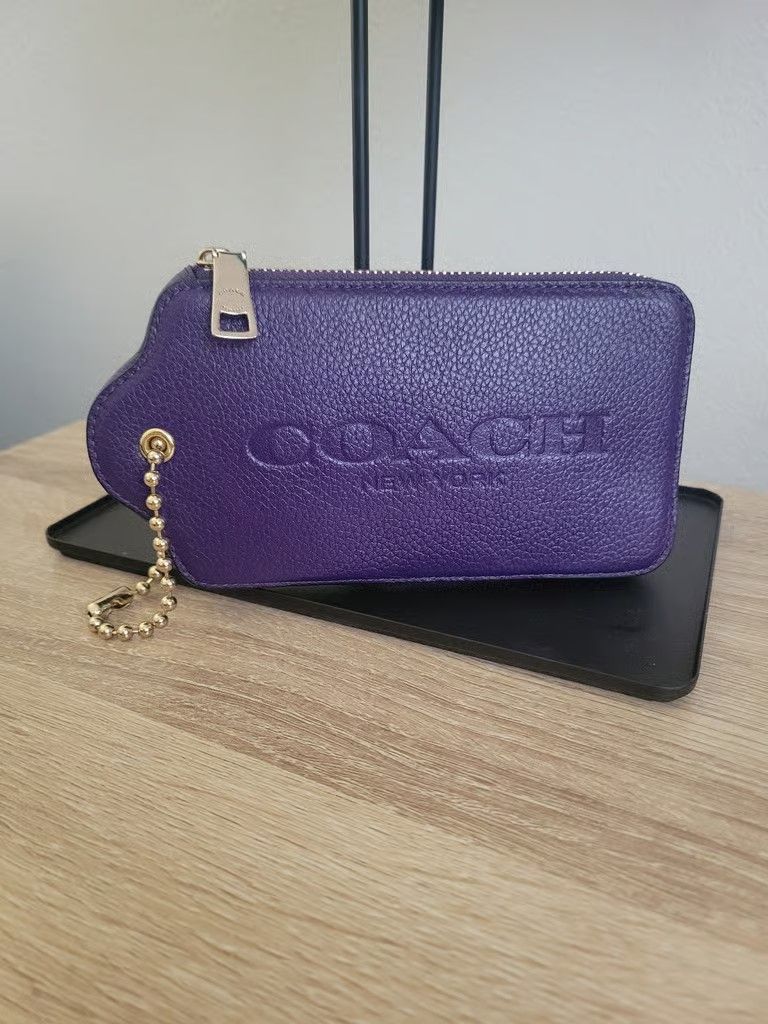 Coach Large Hangtag Wallet/Wristlet