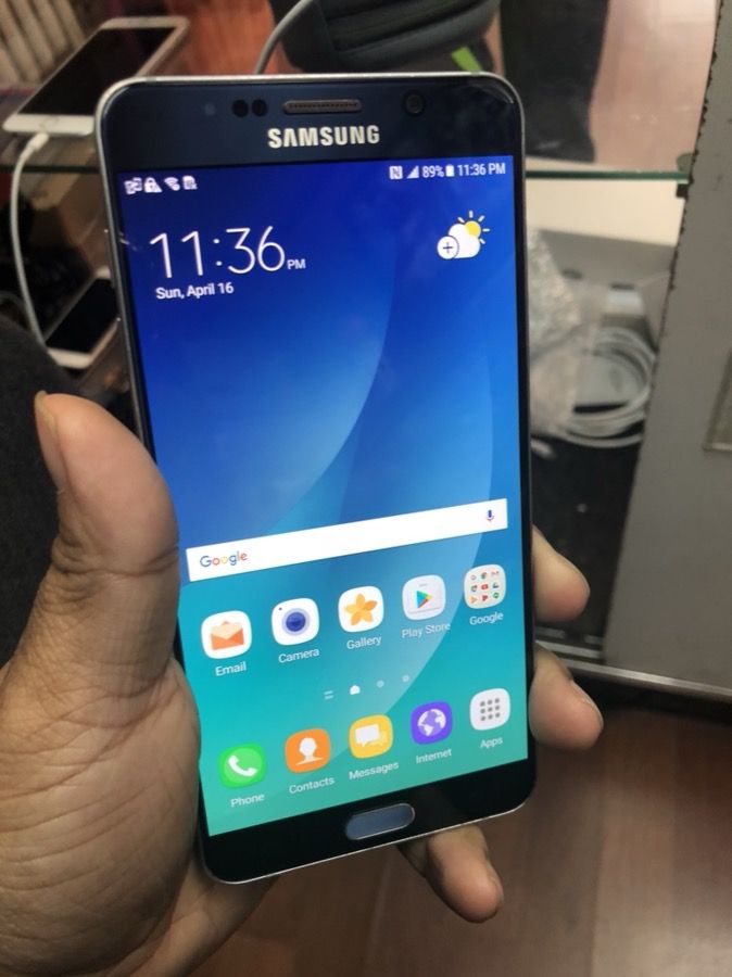 Samsung galaxy Note 5 32gb factory Unlocked Mint