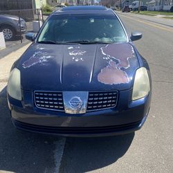 2005 Nissan maxima