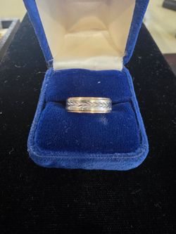 14kt gold ring