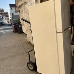 Refrigerator Top Freezer Whirlpool 