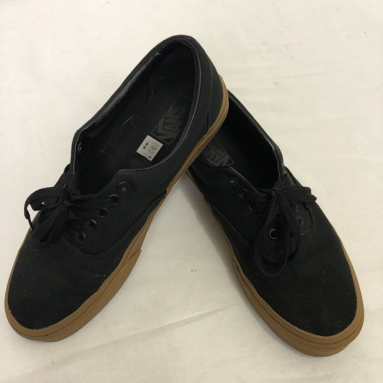 Vans black/gum eras size 9.5