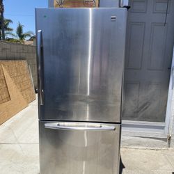 Maytag Refrigerator 