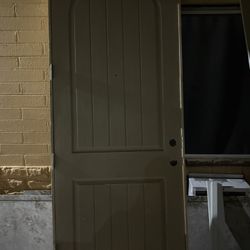 Doors Interior/exterior All Have Frame 8ft Tall All Of Them