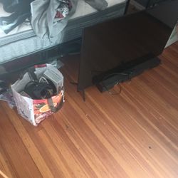 50 Inch 4k Tv And Soundbar W Subwoofer 