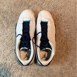 Jordan 13 Low “Hornets”