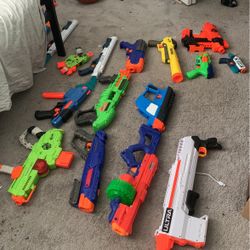 Need Mony Selling Nerf guns Tell me if you want the price to be lower