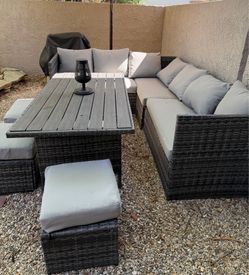 Outdoor sectional and table