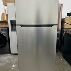 Used Refrigerator Insignia 