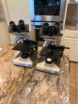 Olympus CH2 Laboratory Microscope