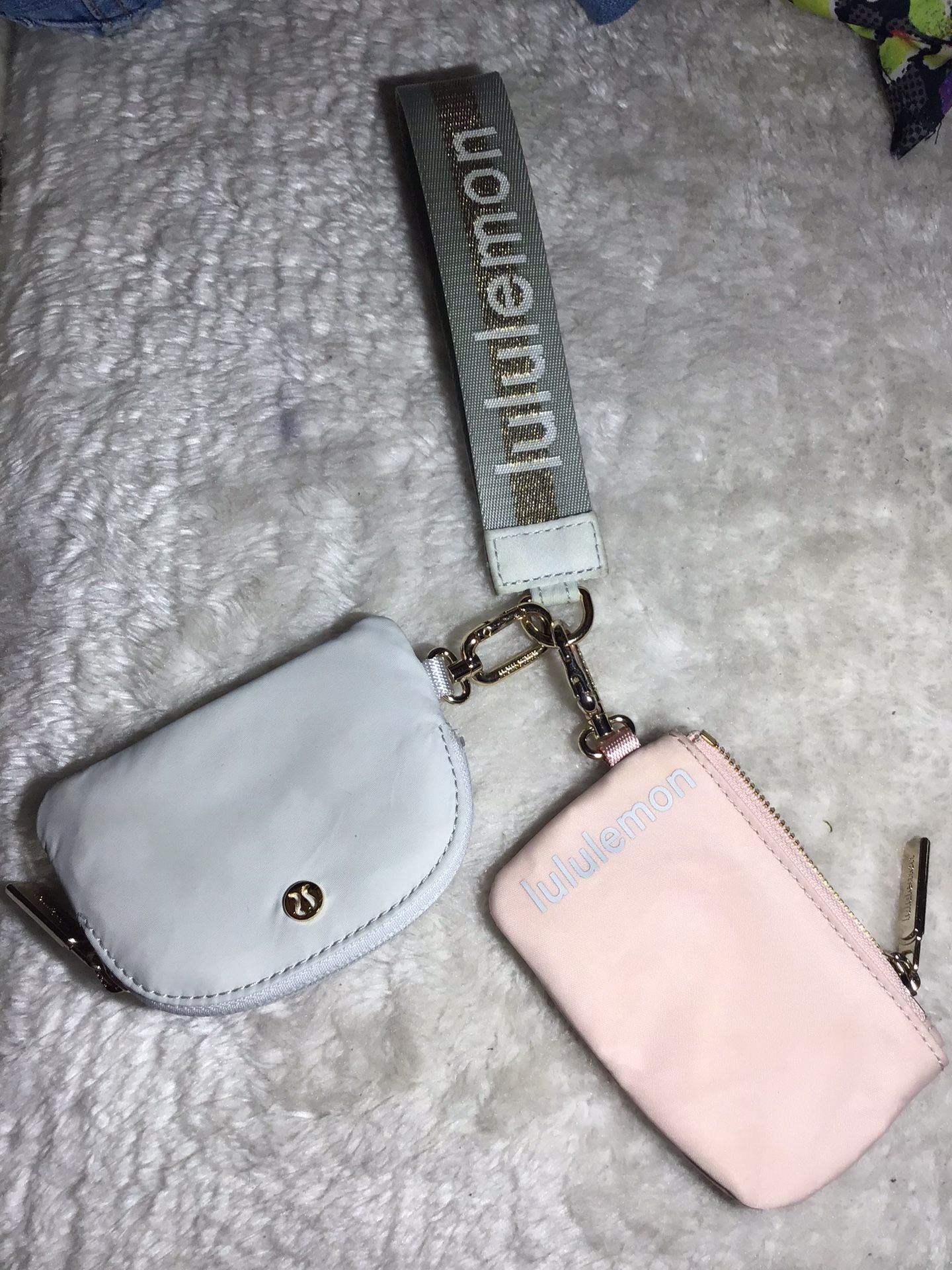 Lululemon Dual Pouch Wristlet Vapor Gold White