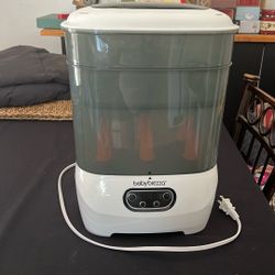 Baby brezza  Sanitizer 