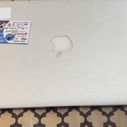 Mac Book Air intel core i7 8GB
