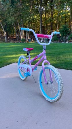 BICYCLE HUFFY GIRLS 🧒 20” WHEELS with FOOT BRAKES BRAND NEW works & rides GREAT 👍