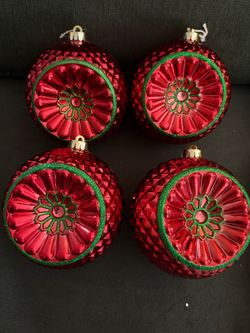 JUMBO CHRISTMAS ORNAMENTS