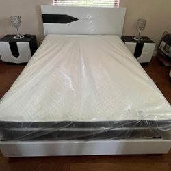 Queen Size Mattress Pillow Top With Box Springs✅