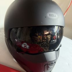 BELL BROOZER HELMET “Large”