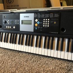 Yamaha Keyboard Piano