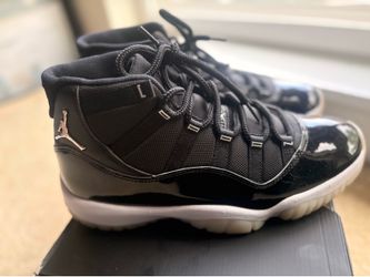 Jordan 11s Men’s size 10