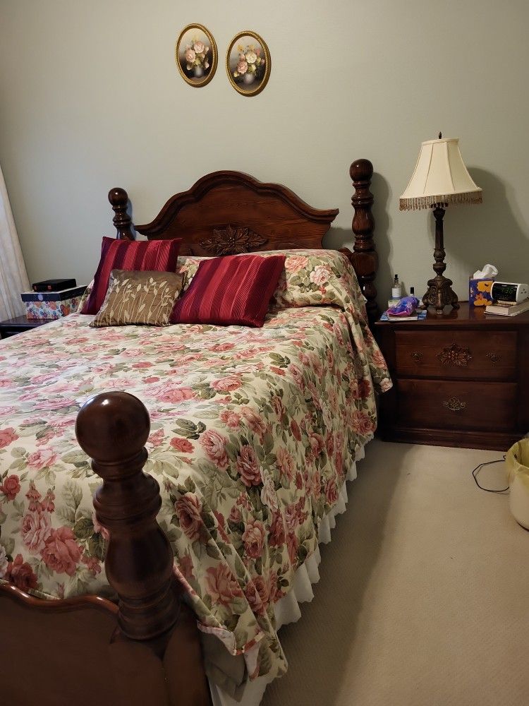 Queen bedroom suite. Included: Dresser, Queen Bed, 2 bedside tables.