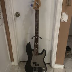 Fender P Bass