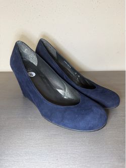 Stuart Weitzman Navy Blue Suede Wedge Pumps Round Toe Dress Shoes Spain Size 8 M