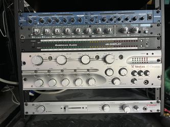 Vestax  R 1 Rotary Mixer And Crossfader 