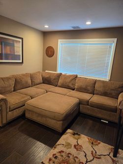 Couch L shape with foot bench