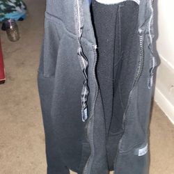 pro club hoodie $15 pickup only price not negotiable no zipper