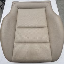 08-14 Mercedes C300 C350 Sedan GLK350 Front Driver Lower Cushion Beige