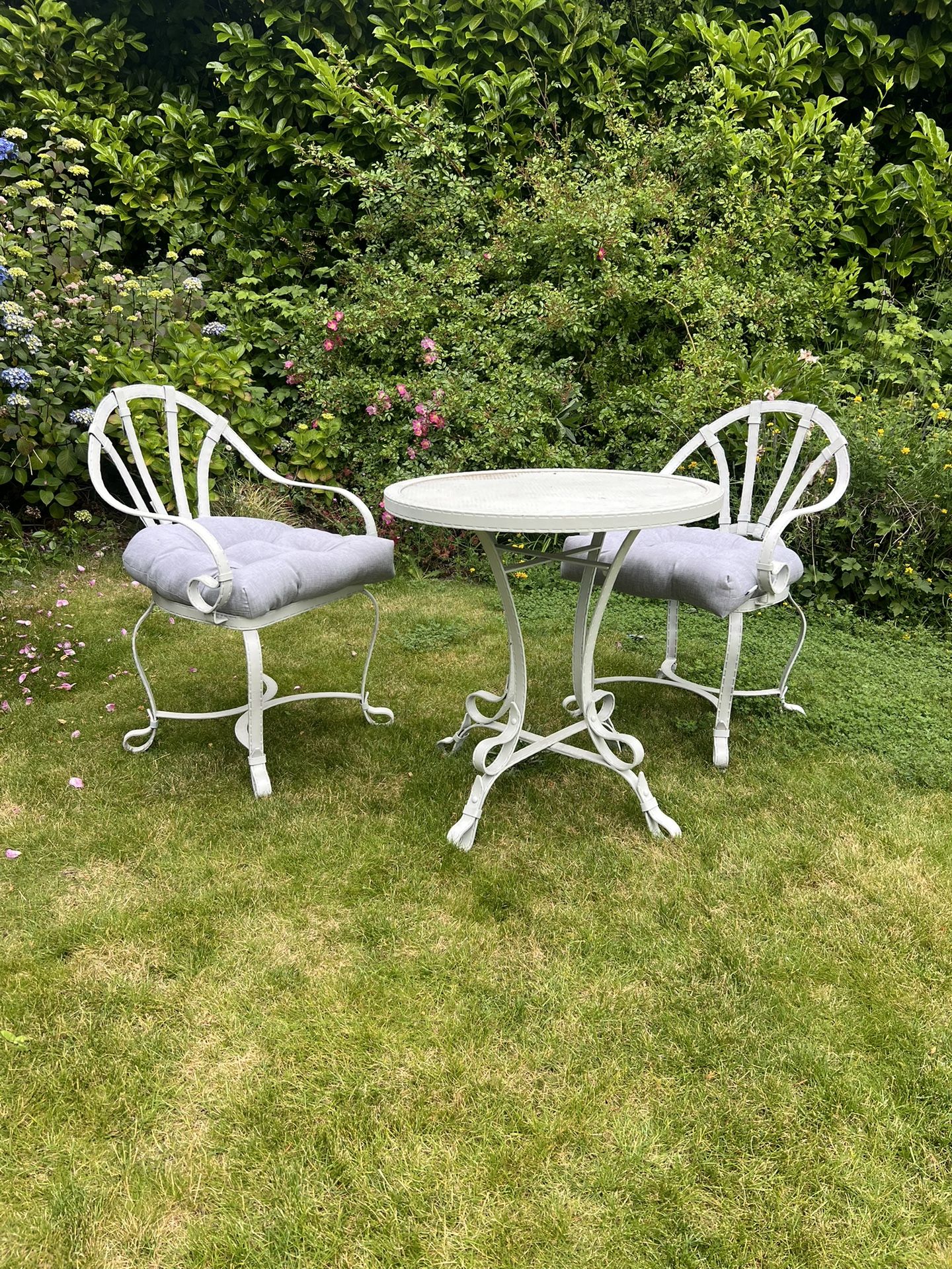 Metal Bistro Table And Chairs