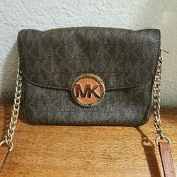 MICHAEL KORS Fulton Monogram Flap Crossbody Small Messenger Bag Purse Brown/Tan