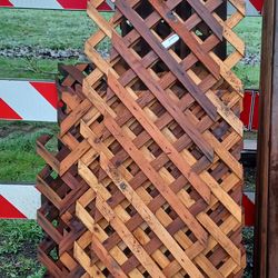 Miscellaneous Cedar ladder spaces $3 each