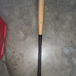 Wood Bat 