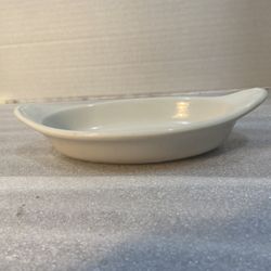 Vintage Hall USA Made Bake Dish #527 In White Welsh Rarebit Dish