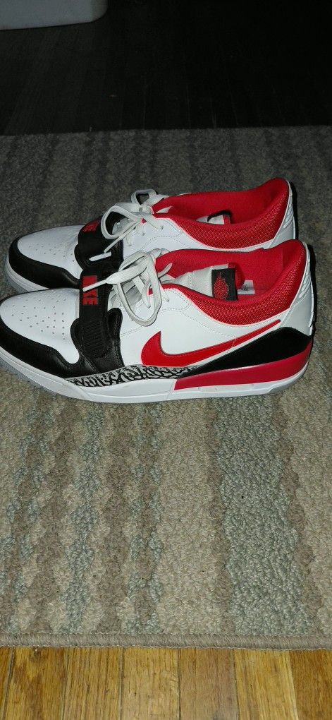 Air Jordan Legacy 312 Low. Size 12. CLEAN